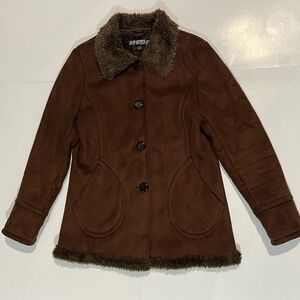 Cozy Brown Teddy Jacket with Faux Fur Trim